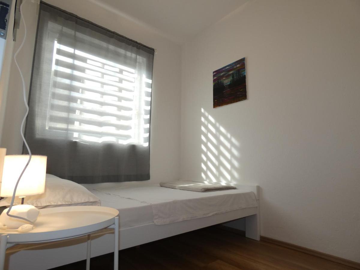 Holiday House Sia Jasenice  Esterno foto